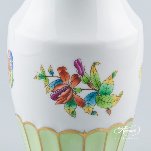 Vase 7163-0-00 VBO Queen Victoria pattern - Herend porcelain hand painted.