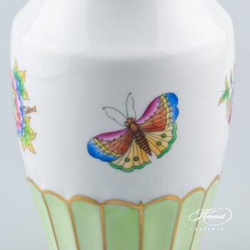 Vase 7163-0-00 VBO Queen Victoria pattern - Herend porcelain hand painted.