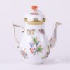 Coffee Pot / Espresso Pot w. Rose Knob 614-0-09 VBO Queen Victoria design. Herend fine china tableware. Hand painted