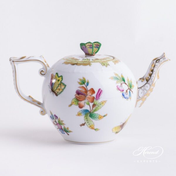 Tea Pot w. Butterfly Knob 605-0-17 VBO Queen Victoria pattern. Herend fine china