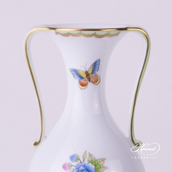 Queen Victoria - VBO pattern Vase - Herend porcelain.