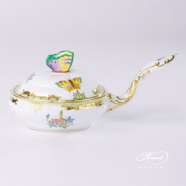 Patty Pan w. Butterfly Knob 388-0-17 VBA Queen Victoria design. Herend porcelain