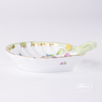 Ice Cream Shell 207-0-00 VBO Queen Victoria design. Herend porcelain