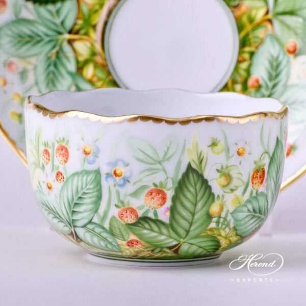 Tea Cup w. Saucer 20724-0-00 FSB Strawberry pattern. Herend fine china