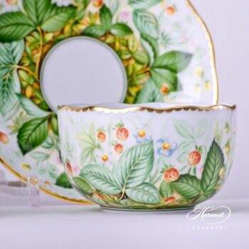 Tea Cup w. Saucer 20724-0-00 FSB Strawberry pattern. Herend fine china