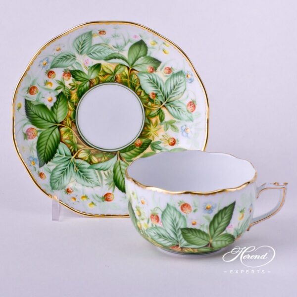 Tea Cup w. Saucer 20724-0-00 FSB Strawberry pattern. Herend fine china