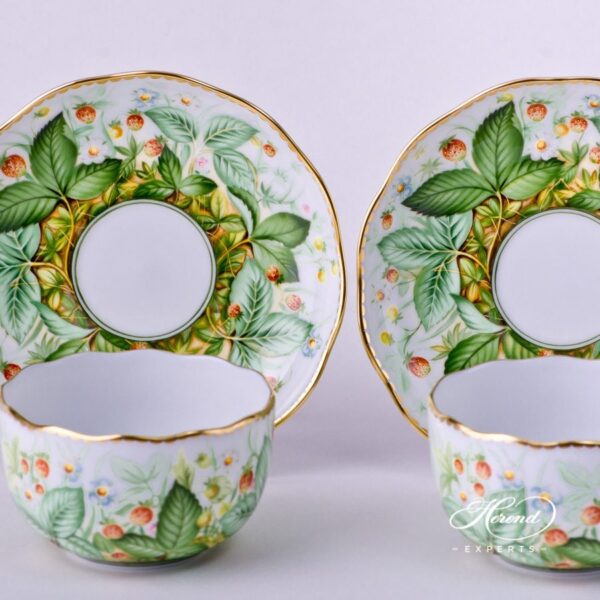 Tea Cup w. Saucer 20724-0-00 FSB Strawberry pattern. Herend fine china