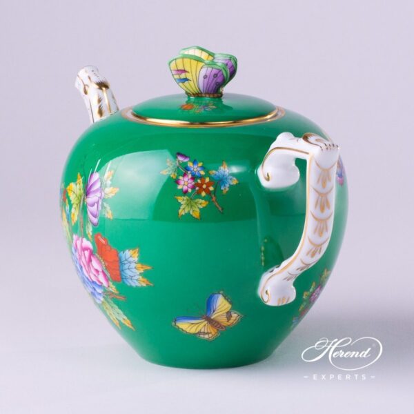 Tea Pot w. Butterfly Knob 20606-0-17 VE-FV Queen Victoria VBO design on Green Background. Herend fine china tableware. Hand painted