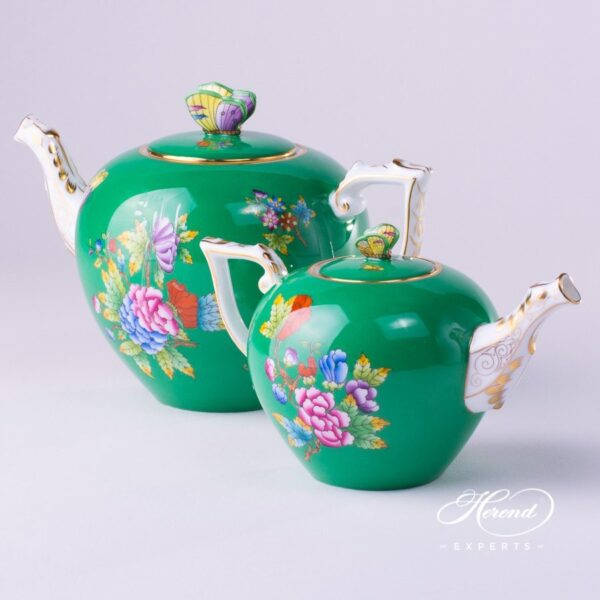 Tea Pot w. Butterfly Knob 20606-0-17 VE-FV and 20608-0-17 VE-FV Queen Victoria VBO design on Green Background. Herend fine china hand painted