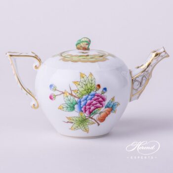 Miniature Tea Pot w. Butterfly Knob 608-0-17 VBO Queen Victoria  design. Herend fine china tableware. Hand painted