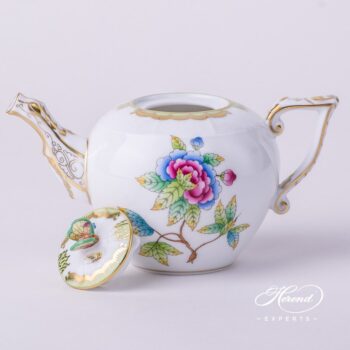 Miniature Tea Pot w. Butterfly Knob 608-0-17 VBO Queen Victoria  design. Herend fine china tableware. Hand painted
