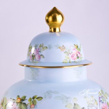 Big Vase 6571-0-15 SP868 Special Rose Garden pattern. Herend porcelain hand painted