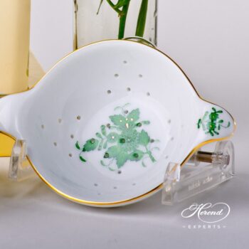 Tea Strainer w. Cup 1453-0-00 AV and 1454-0-00 AV Chinese Bouquet / Apponyi Green designs. Herend fine china tableware