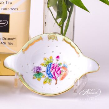 Tea Strainer and Cup 1453-0-00 VBO and 1454-0-00 VBO Queen Victoria decor. Herend porcelain tableware. Hand painted