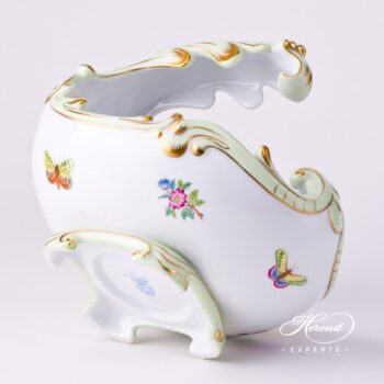 Baroque Shell 7511-0-00 VBA Queen Victoria design. Herend fine china
