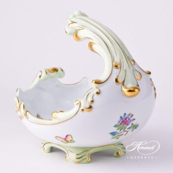Baroque Shell 7511-0-00 VBA Queen Victoria design. Herend fine china