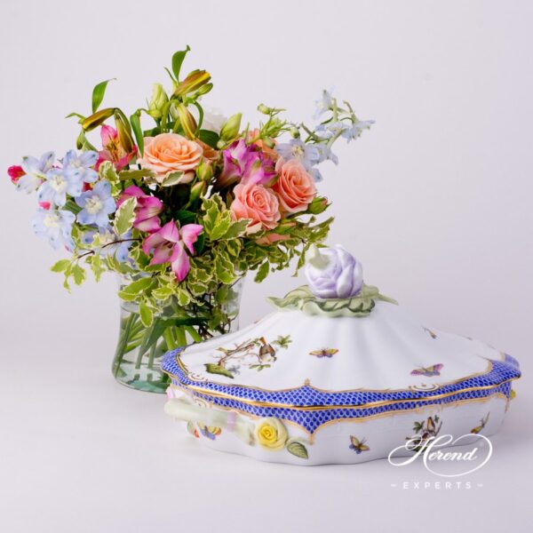 Vegetable Dish with Kohlrabi Knob 51-0-10 RO-EB Rothschild Bird Blue Fishnet design. Herend fine china