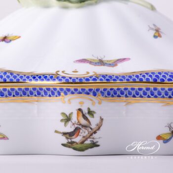 Vegetable Dish with Kohlrabi Knob 51-0-10 RO-EB Rothschild Bird Blue Fishnet design. Herend fine china