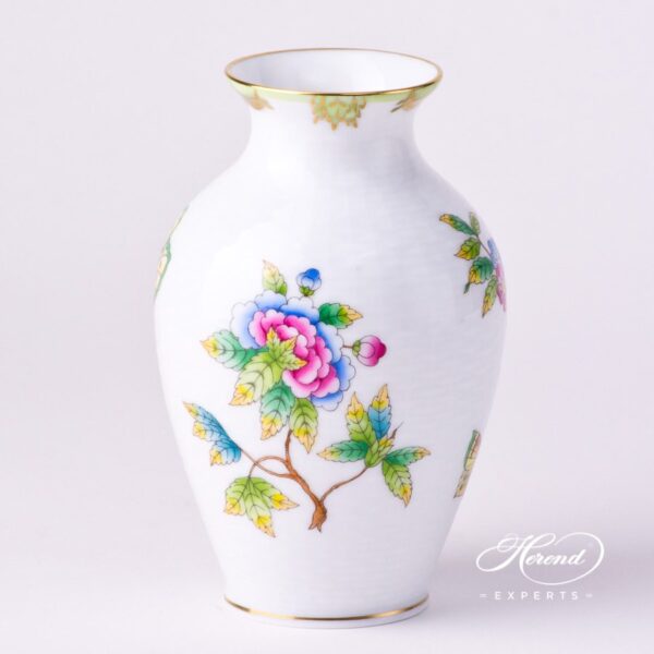 Vase, small 6763-0-00 VBO Queen Victoria design. Herend fine china hand painted. Classic pattern. Ornaments