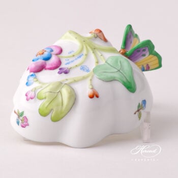 Sugar Basin / Candy Jar with Butterfly Knob 2492-0-00 VBA Queen Victoria design. Herend fine china tableware. Hand painted