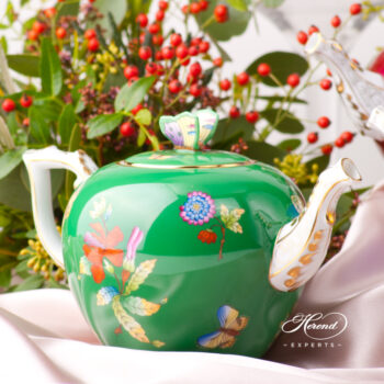 Teapots of Herend. Herend fine china tableware. Hand painted