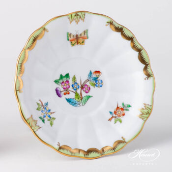 Ornamental Dish 7557-0-00 VBA Queen Victoria design. Herend porcelain