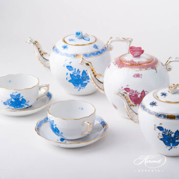 Teapot w. Rose Knob - Chinese Bouquet / Apponyi Blue - Herend Experts