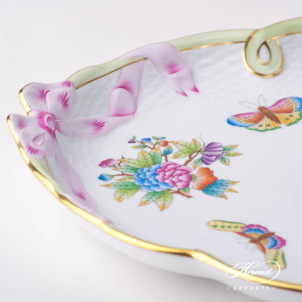 Tray w. Ribbon 400-0-00 VBO Queen Victoria design. Herend fine china tableware. Hand painted
