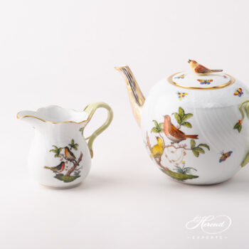 Tea Pot w. Bird Knob 1604-0-05 RO Rothschild Bird design. Herend fine china