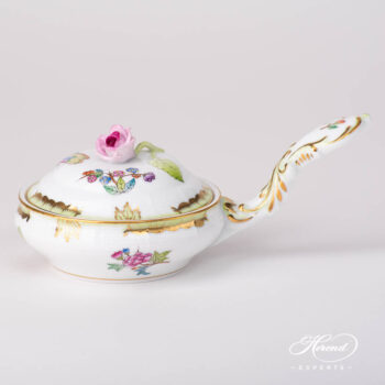 Patty Pan w. Rose Knob 388-0-09 VBA Queen Victoria design. Herend porcelain