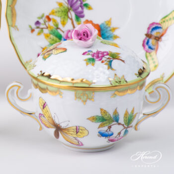 Soup Cup with Saucer and Lid 1718-0-09 VBO Queen Victoria pattern. Herend porcelain