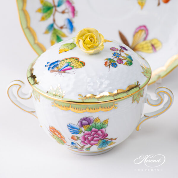 Soup Cup with Saucer and Lid 1718-0-09 VBO Queen Victoria pattern. Herend porcelain