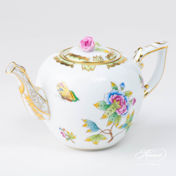 Tea Pot with Rose Knob 607-0-09 VBO Queen Victoria pattern. Herend porcelain