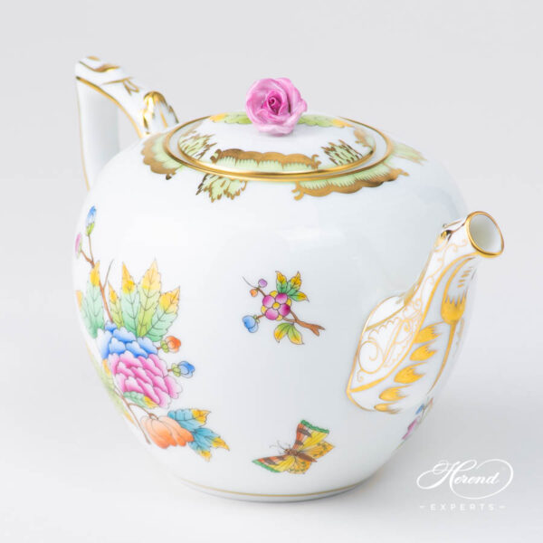 Tea Pot with Rose Knob 607-0-09 VBO Queen Victoria pattern of Herend.