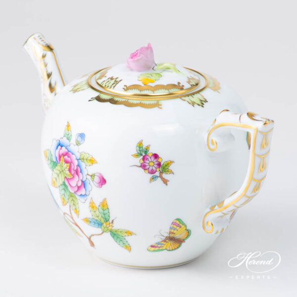 Tea Pot with Rose Knob 607-0-09 VBO Queen Victoria pattern of Herend.