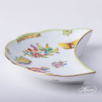 Crescent plate of Herend Queen Victoria VBO 531-0-00