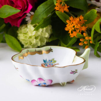 Sugar Bowl 492-0-00 VBA Queen Victoria design. Herend porcelain