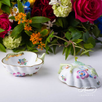 Sugar Bowl 492-0-00 VBA Queen Victoria design. Herend porcelain