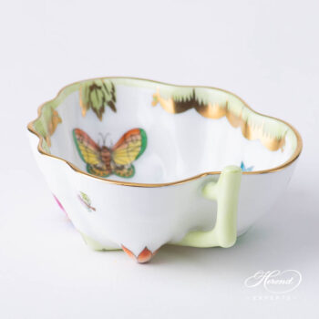 Sugar Bowl 492-0-00 VBA Queen Victoria design. Herend porcelain