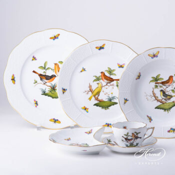 Place Setting 7 Pieces - Herend Rothschild Bird RO pattern. Herend porcelain