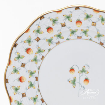 Dessert Plate - Herend porcelain 517-0-00 FLT - Strawberry in Lace design.