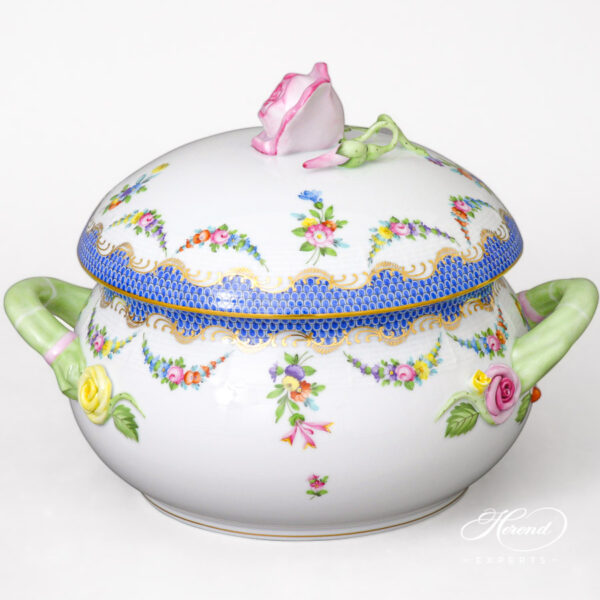 Tureen - Herend porcelain 23-0-09 LTBS-EBH - Flower Garland with Blue Fish Scale design.