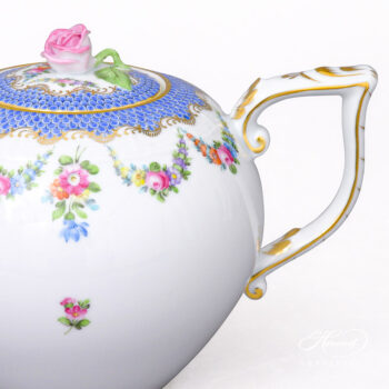 Teapot with Rose Knob - Herend porcelain 606-0-09 LTBS-EBH - Flower Garland with Blue Fish Scale design.