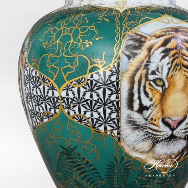 Herend Standing Vase with Tigers