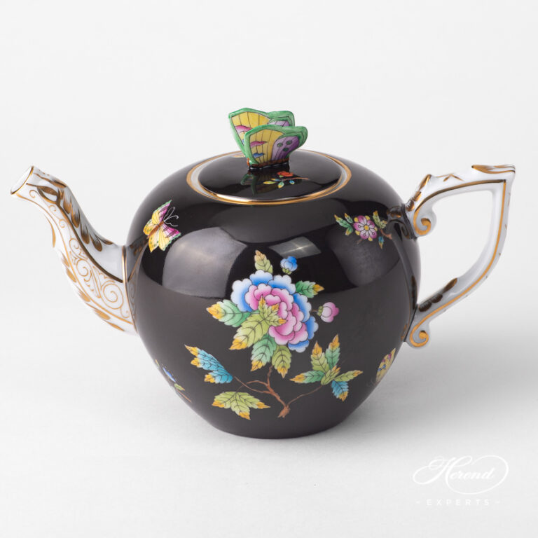Queen Victoria avec Bord en Or Porcelain - (VBO) - Austria