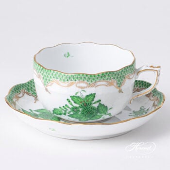 Herend Chinese Bouquet Teacup with Saucer 724-0-00 AV-ETV